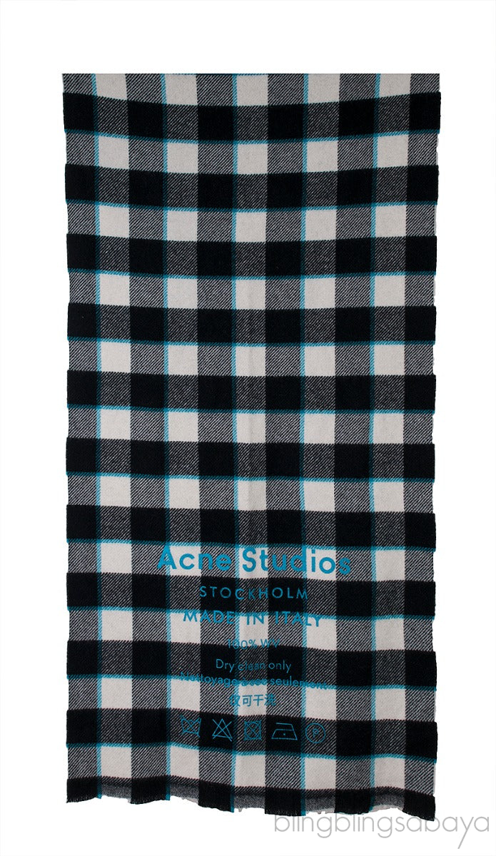 Checkered Wool Scarf