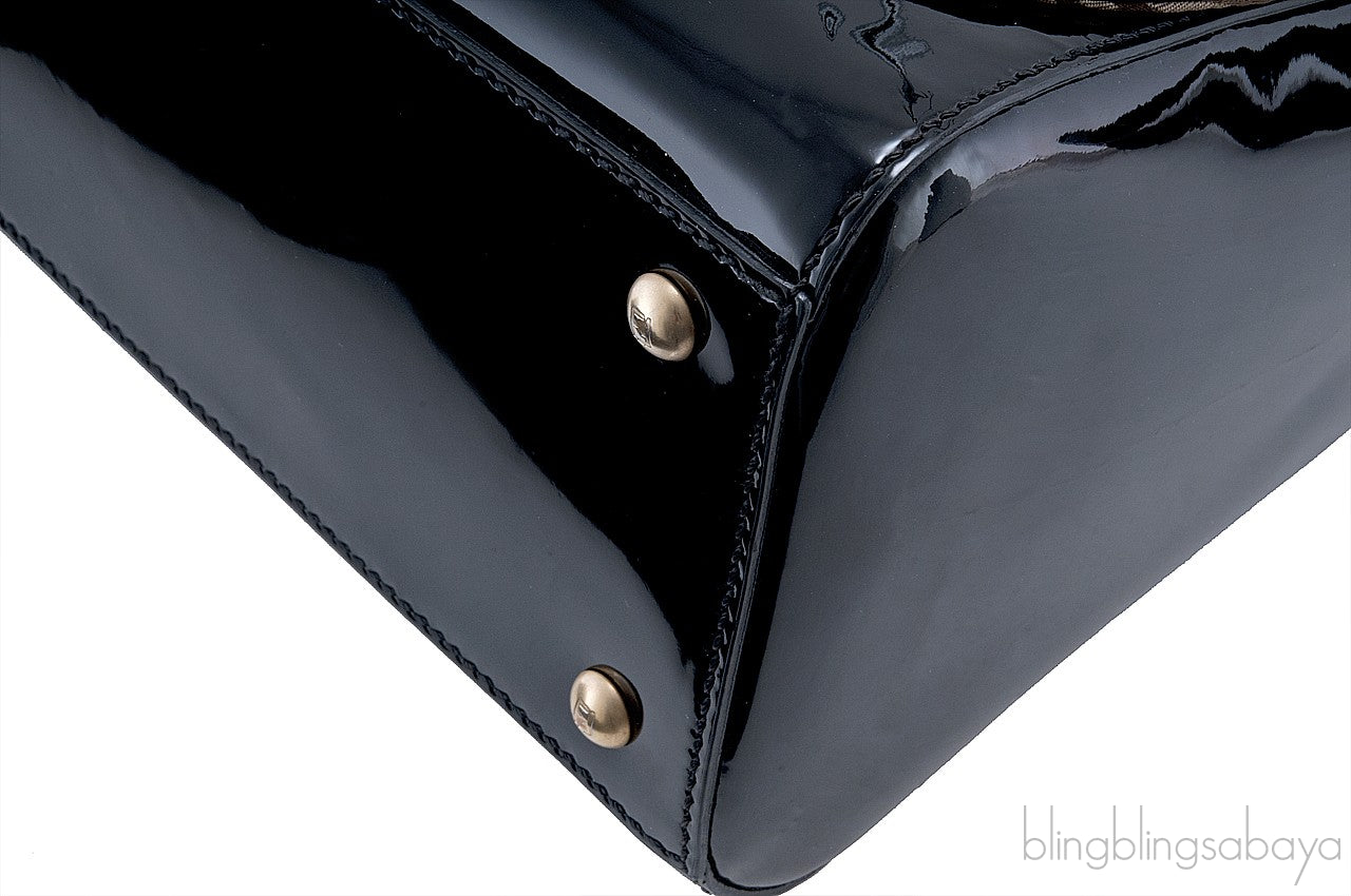 Anna Patent Shoulder Bag