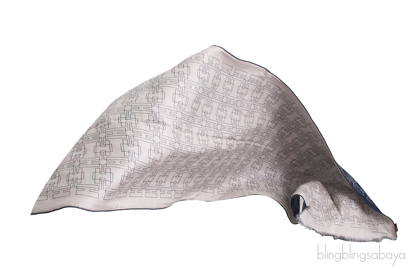 Reversible H Print Shawl