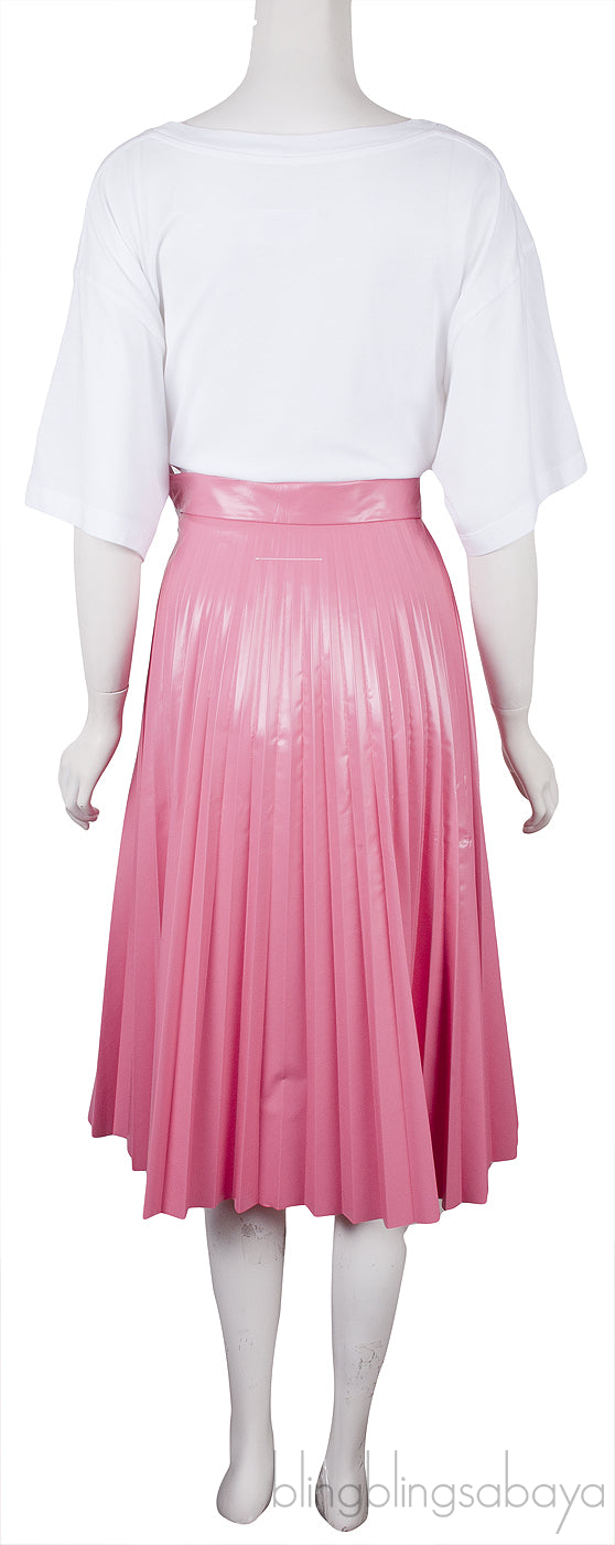 White Crop Top & Pink Pleated Skirt