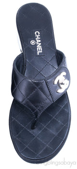 CC Logo Thong Quilted Sandals