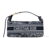 Medium DiorTravel Nomad Pouch