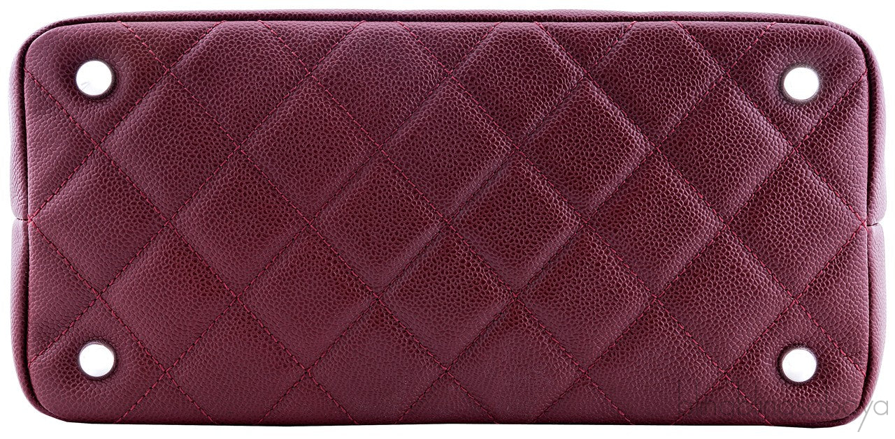 Timeless Red Caviar Grand Shopper