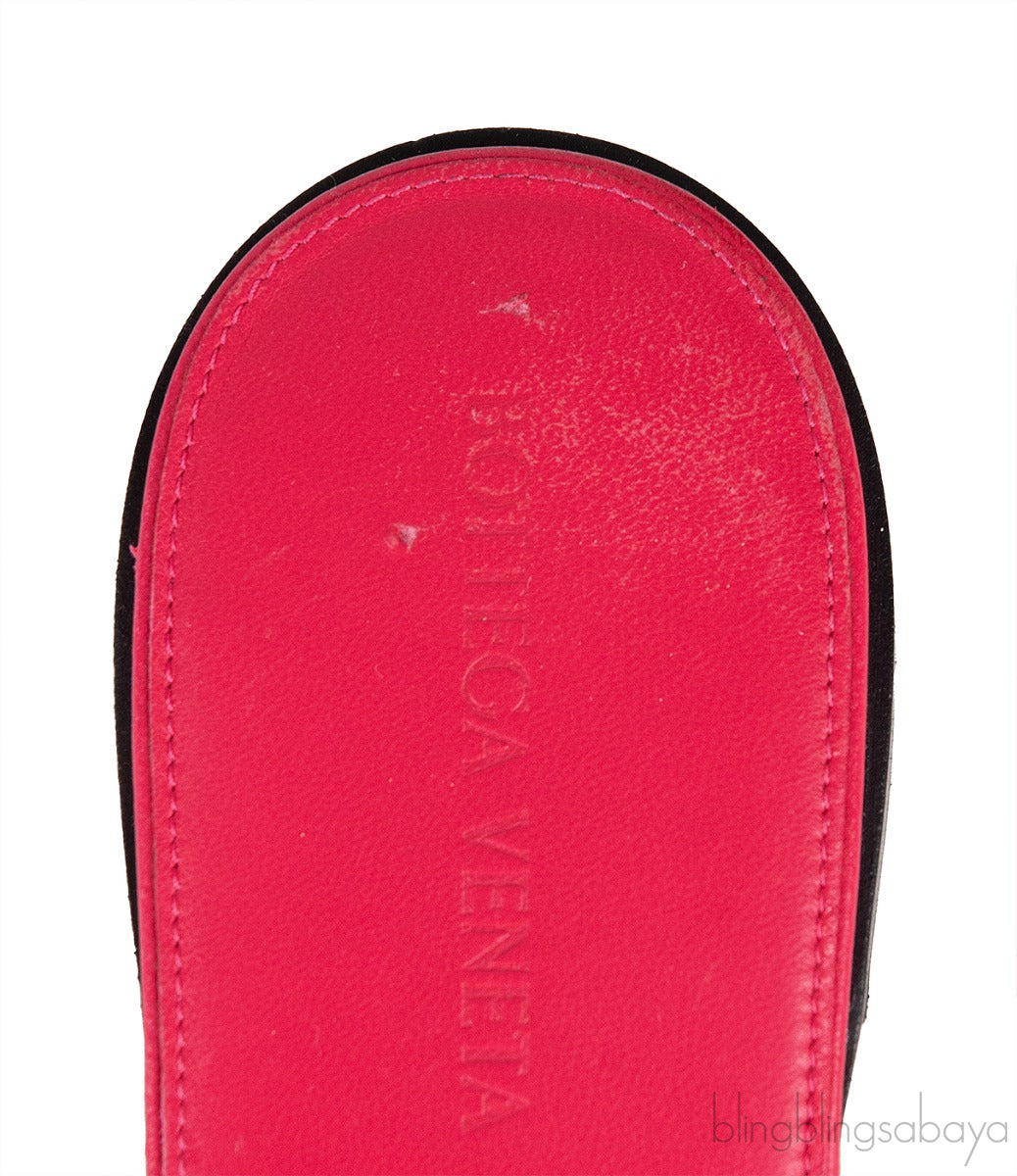 Bottega Veneta Fuchsia BV Rubber Lido Sandals