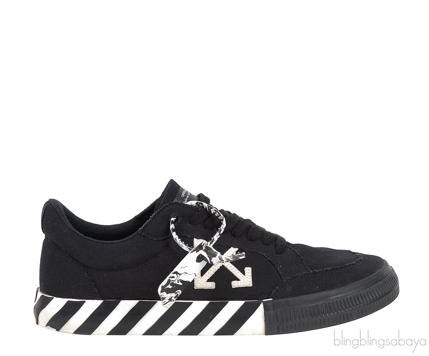 Black Canvas Men\'s Sneaker