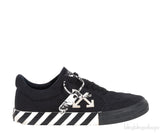 Black Canvas Men\'s Sneaker