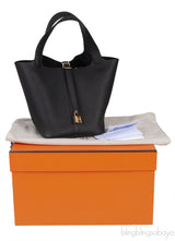 Picotin Lock 22 Black Taurillon Clemence GHW