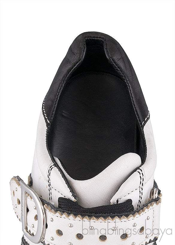 Low Top D-Logo Sneakers