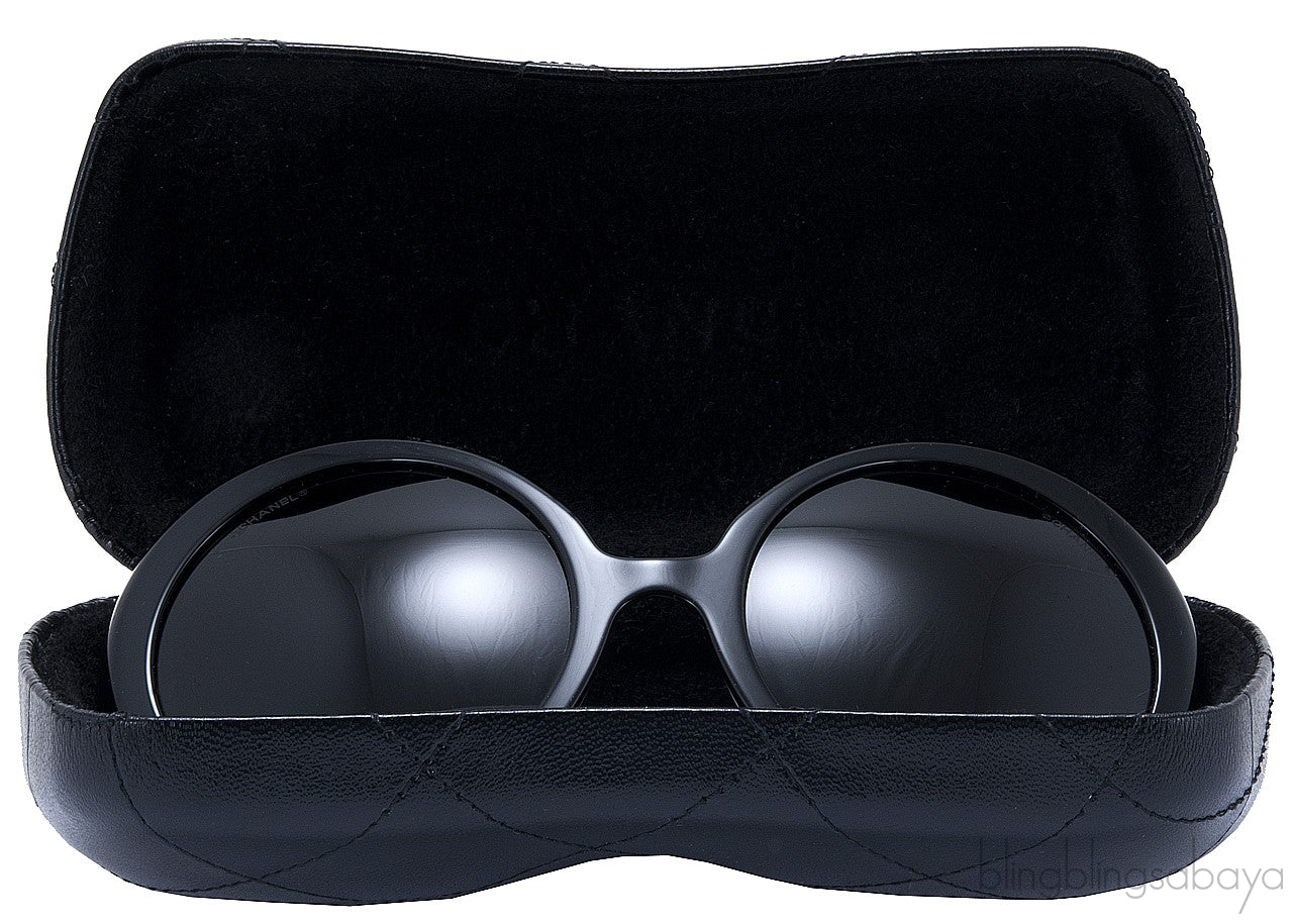 Oversized Black CC Sunglasses