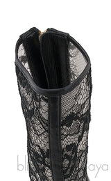 Lace Pointed-toe Boots