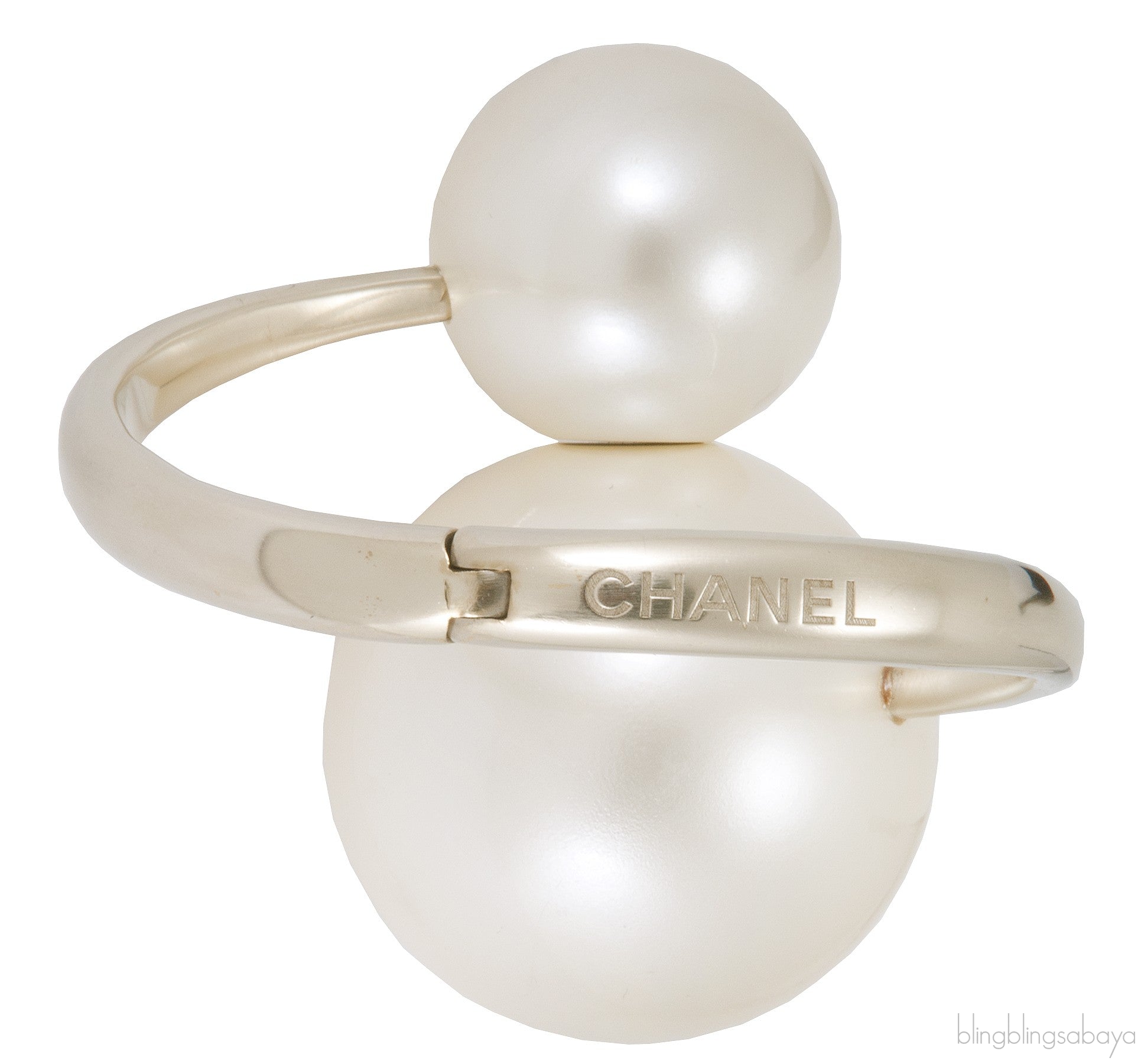 Giant Pearl Bracelet