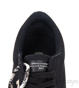 Black Canvas Men\'s Sneaker