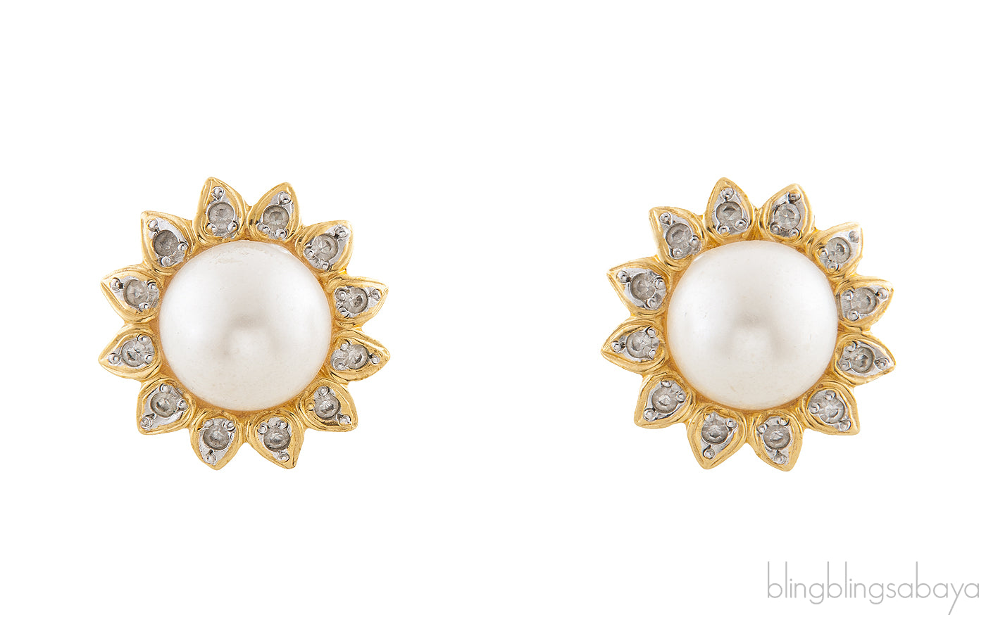 Pearl Floral Clip Earrings