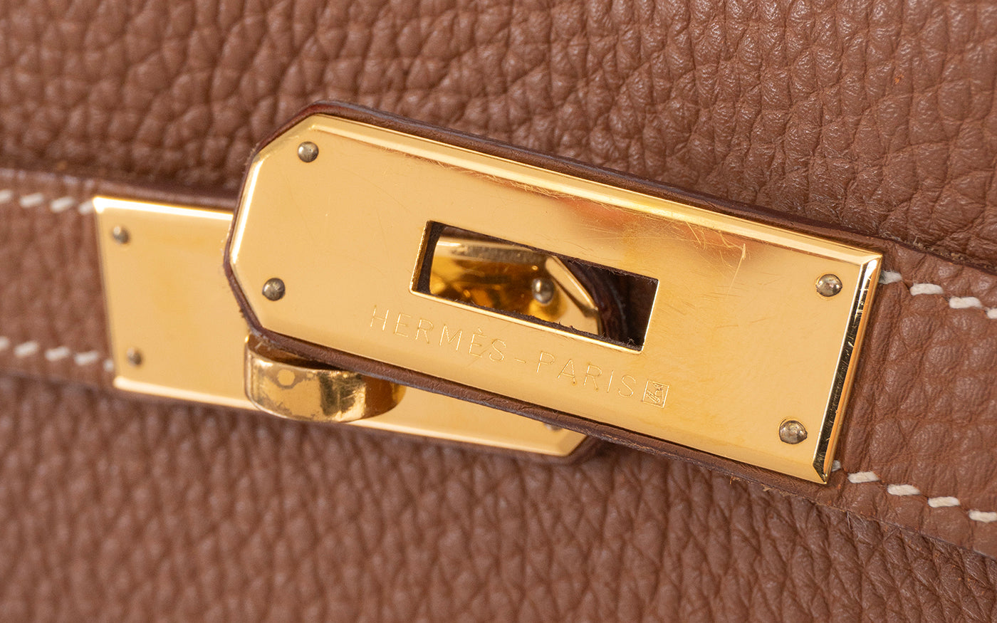 Hermes So Kelly 26 Gold Taurillon Clemence GHW