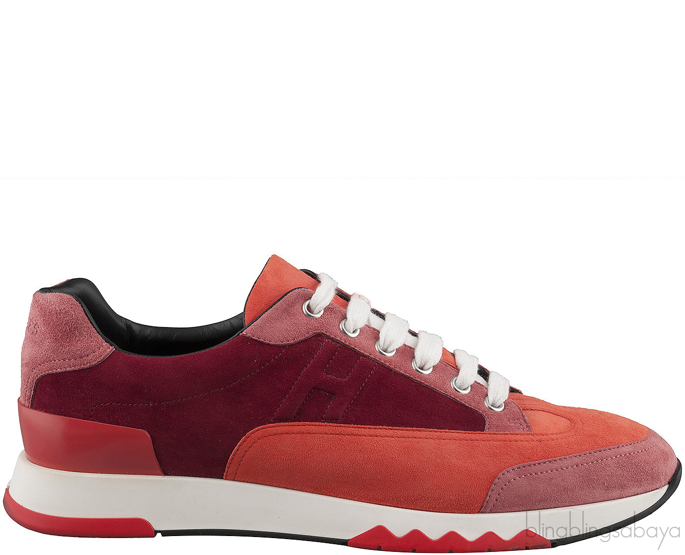 Trail Sneaker