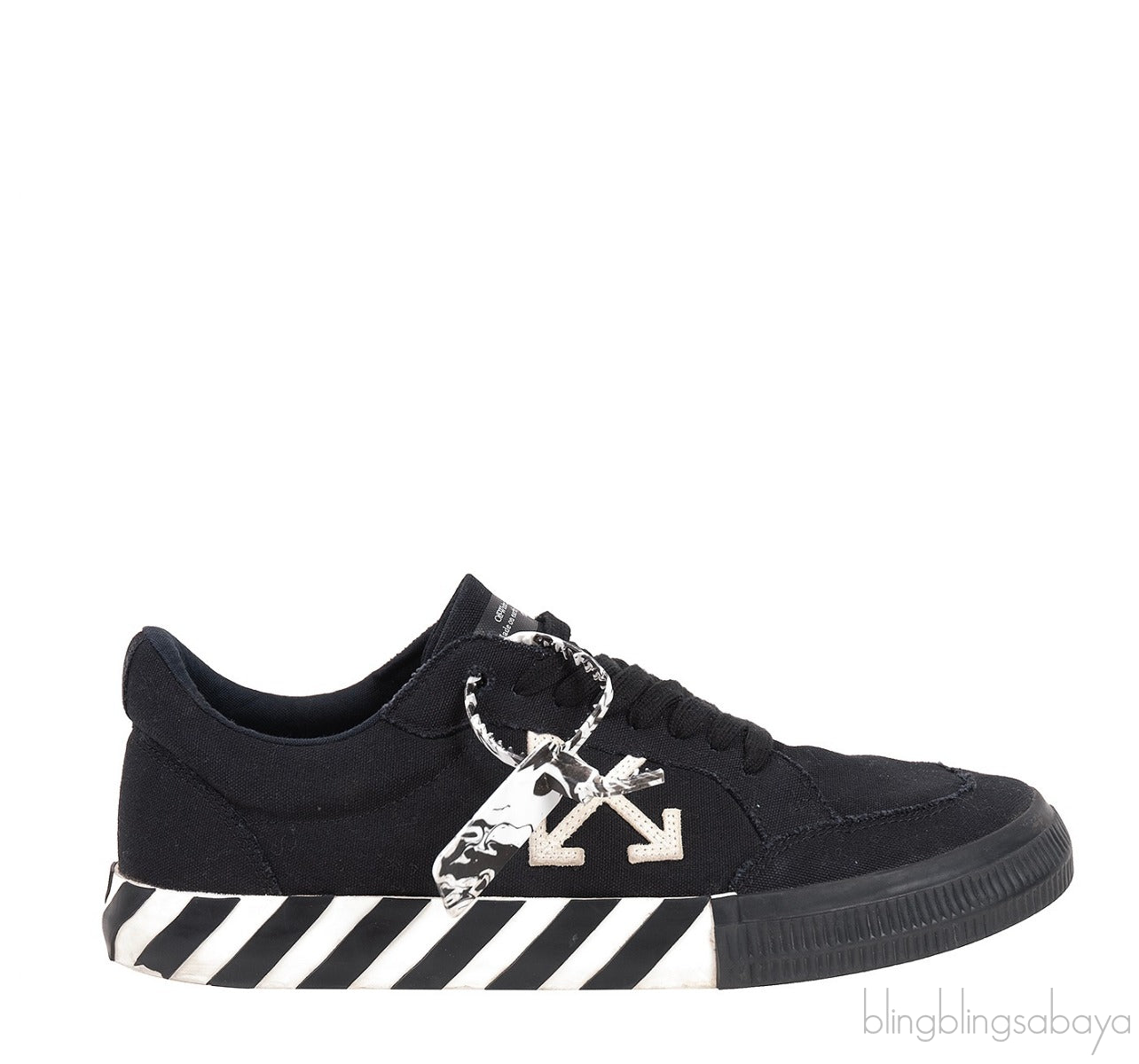 Black Canvas Men\'s Sneaker