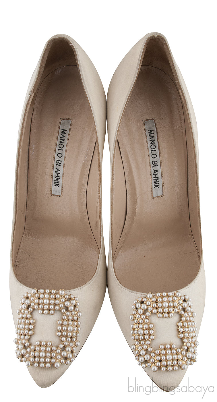 Ivory Hangisi Satin Jeweled Pump