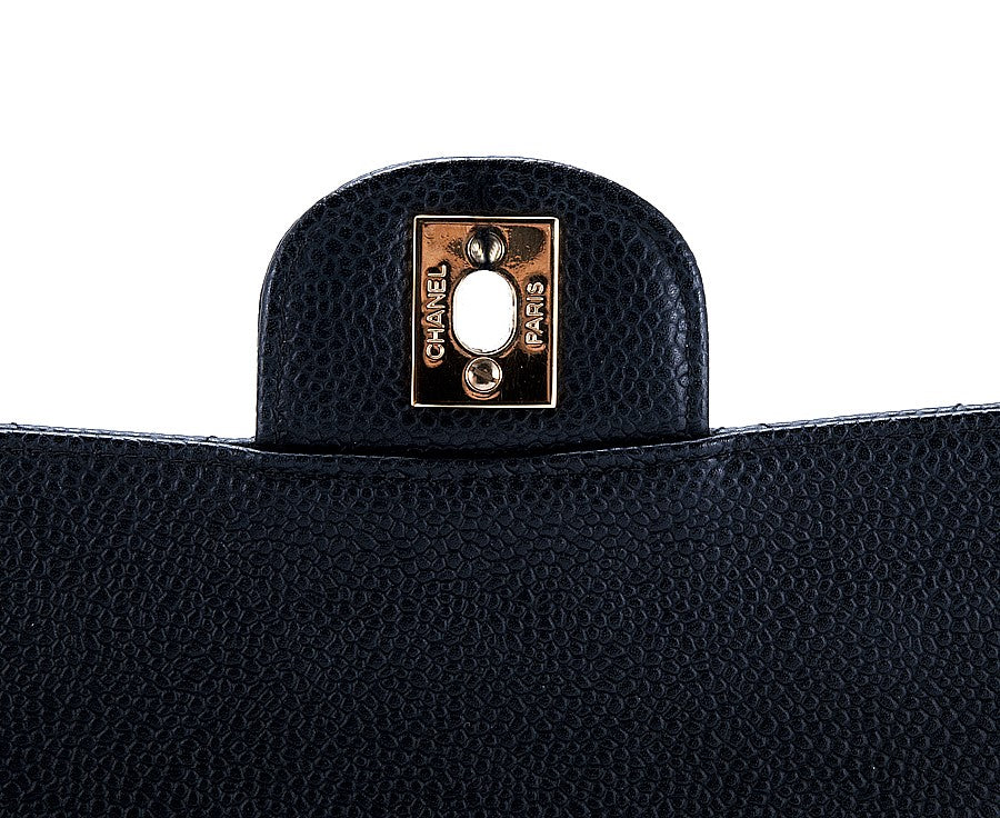 Classic CC Black Quilted Medium Flap