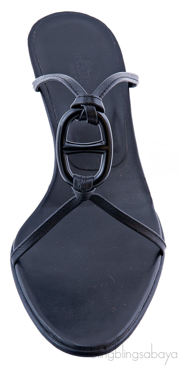Black \"Kiss\" Sandals