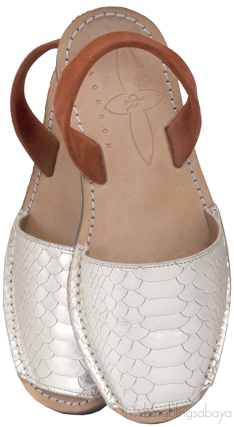 Croc Embossed Avarcas Sandals