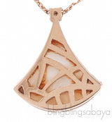 Diva\'s Dream Mother of Pearl YG Necklace