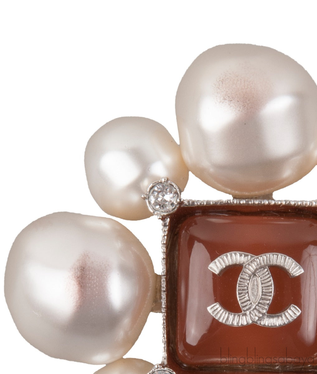 Pearl CC Brooch
