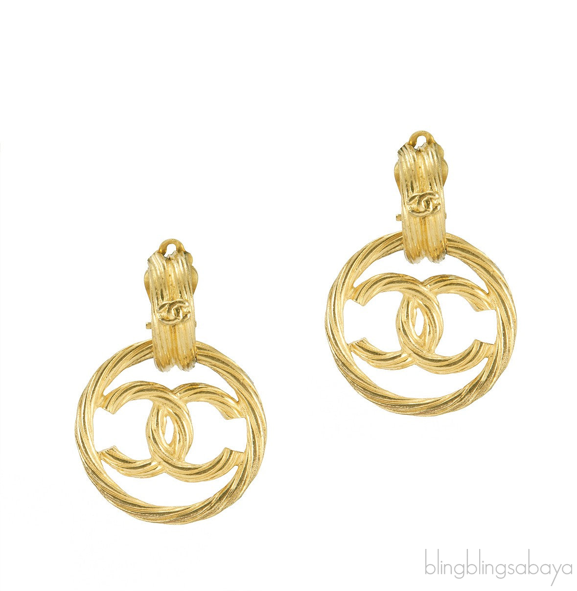 CC Vintage Round Dangling Earrings