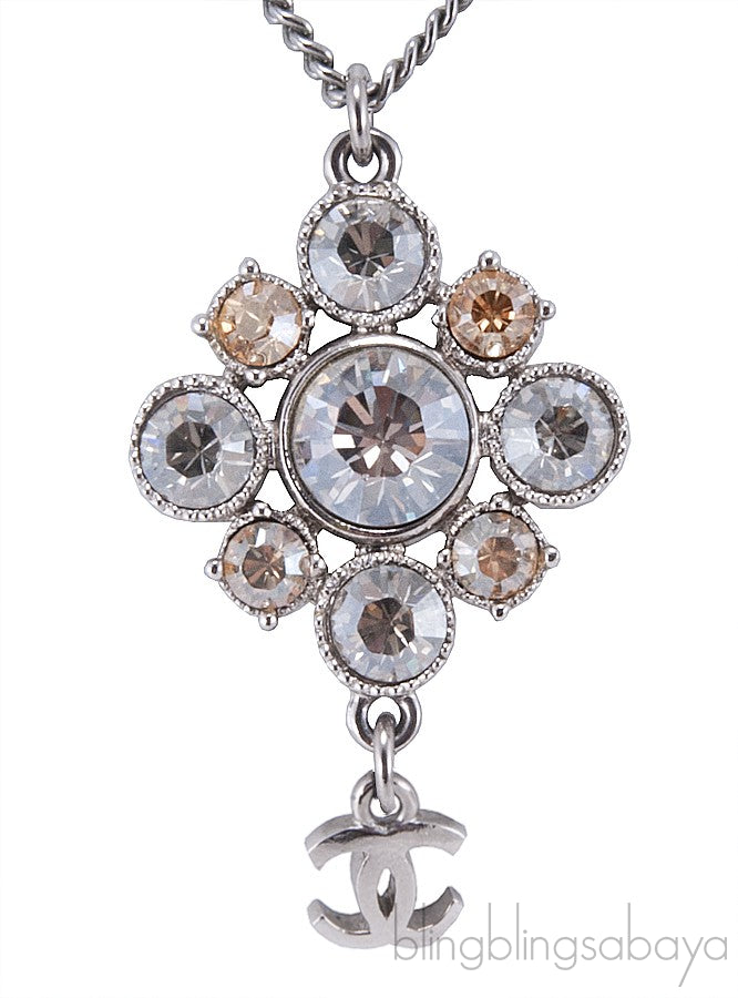 Flower Pendant Necklace