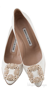 Ivory Hangisi Satin Pearl Pump