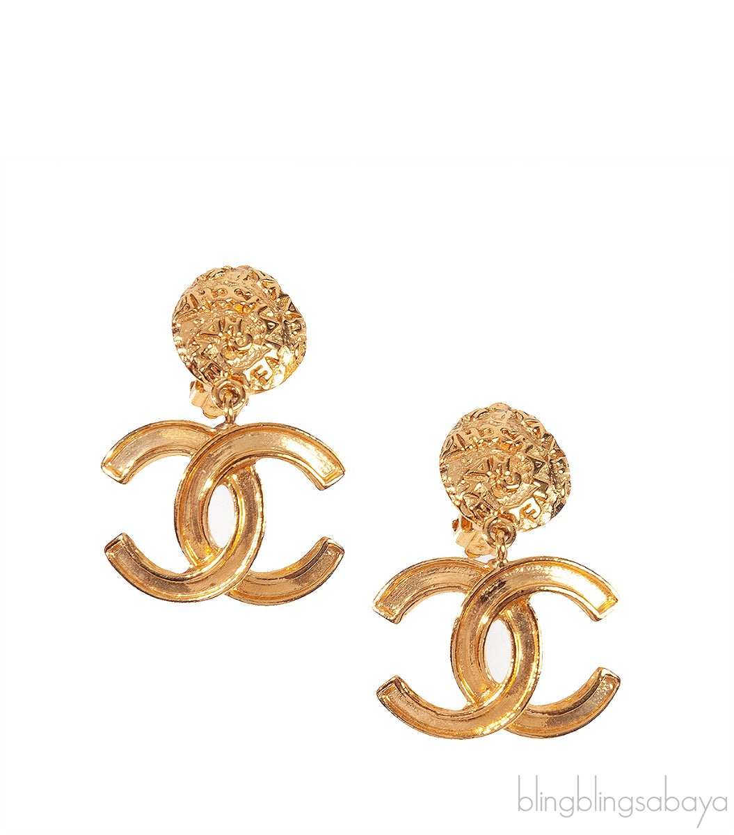 Chanel Vintage CC  1995 Dangle Gold Plated Earrings
