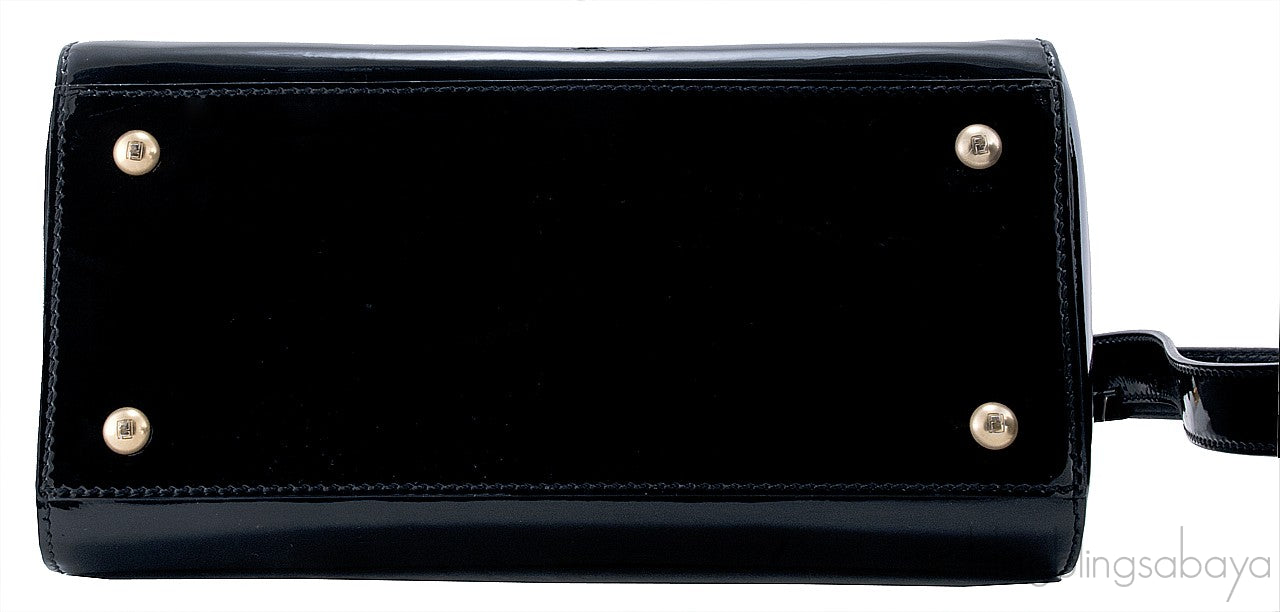 Anna Patent Shoulder Bag
