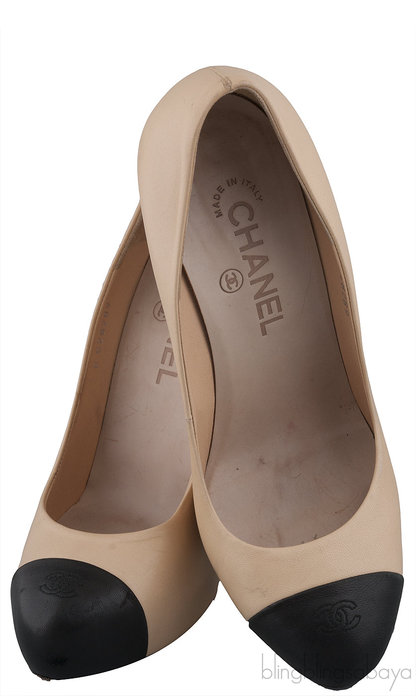 Bi-color Cap Toe Heels