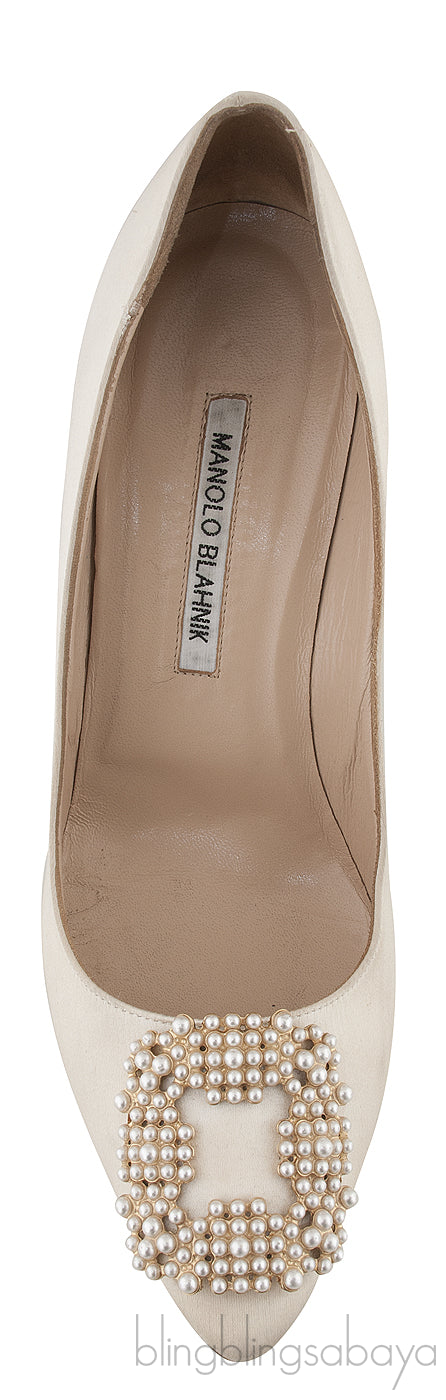 Ivory Hangisi Satin Jeweled Pump