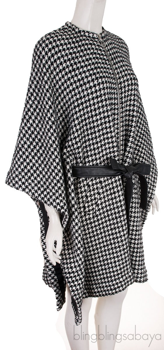 Giro Belted Houndtooth Poncho Coat