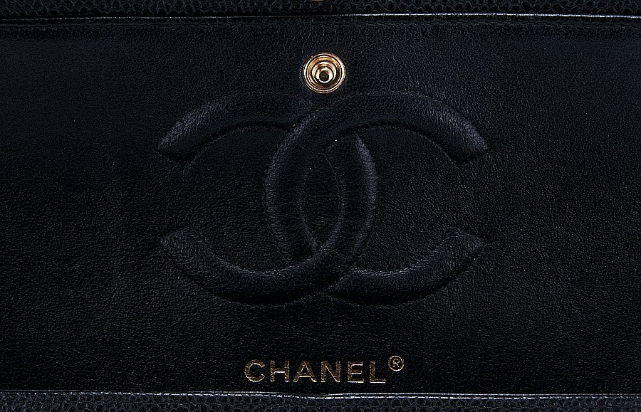Classic CC Black Quilted Medium Flap