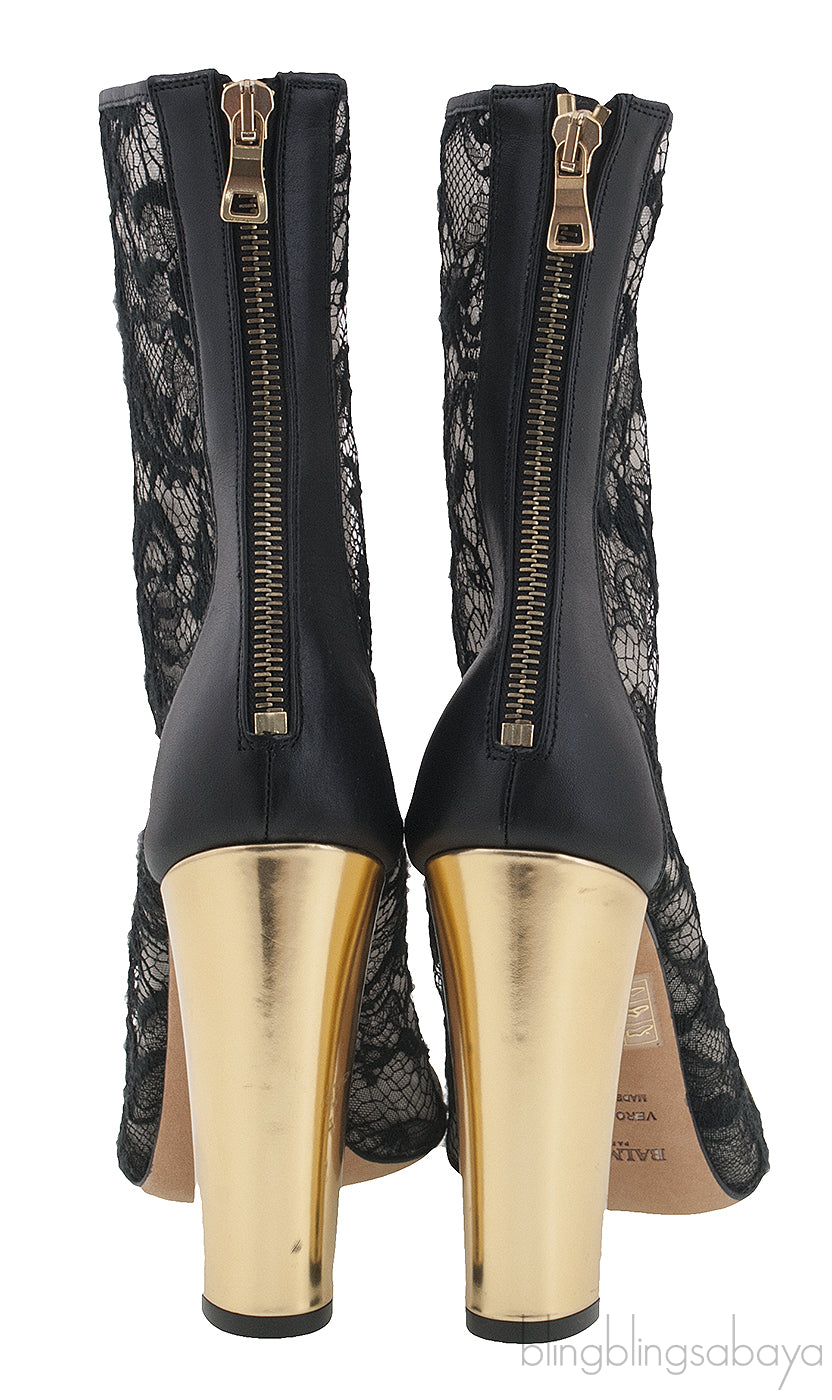 Lace Pointed-toe Boots