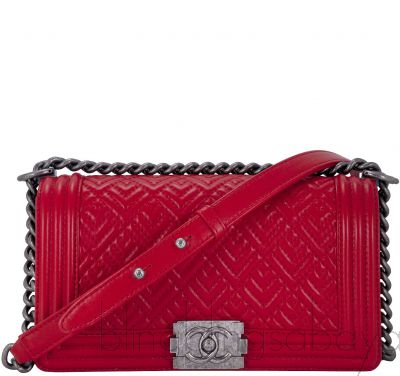Medium Red Quilted Le Boy