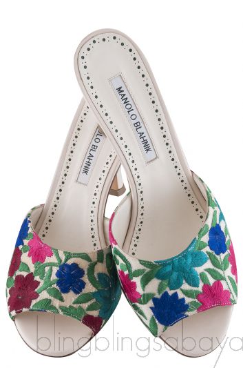 White Flower Embroidered Sandals