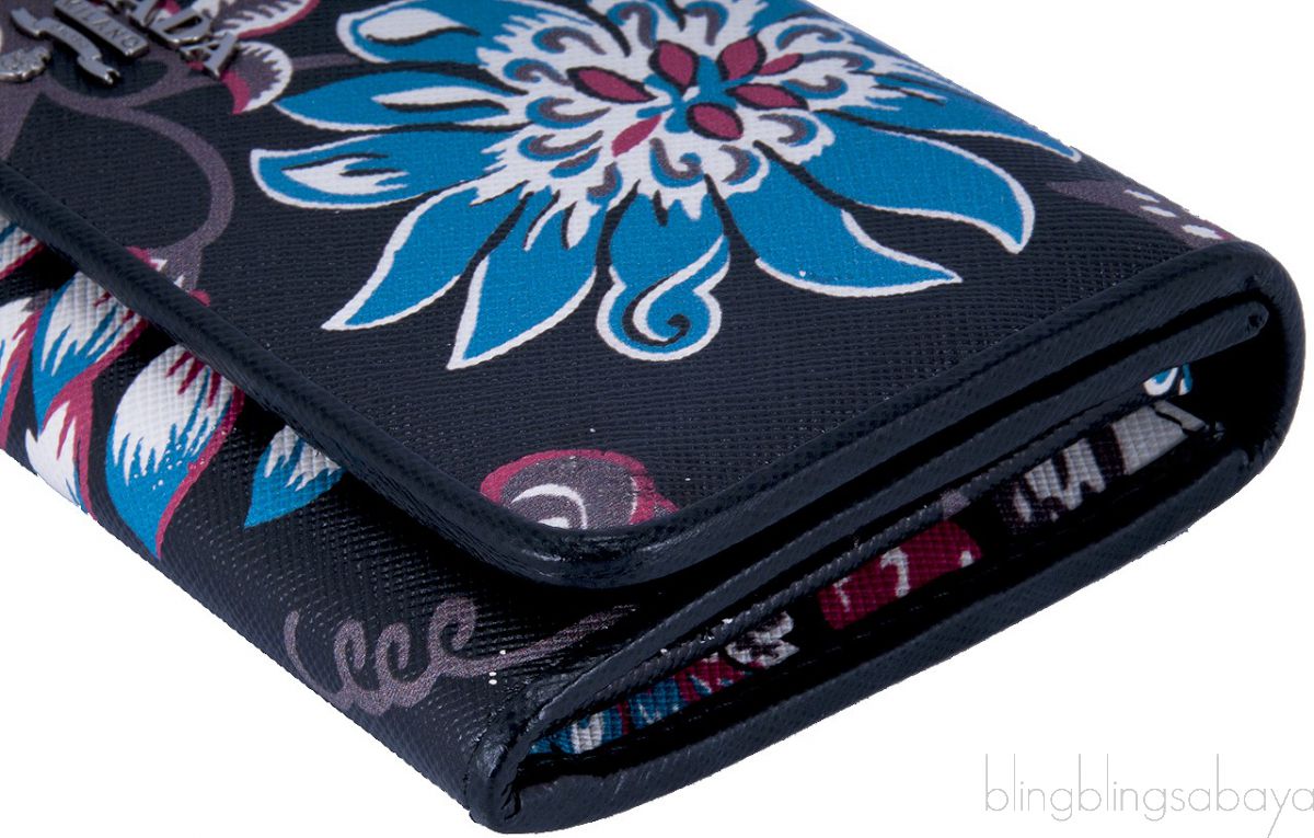 Floral Printed Continental Wallet